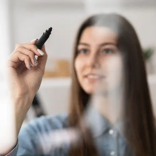 ¿Cómo las mujeres líderes están convirtiendo su Marca Personal en un activo estratégico?