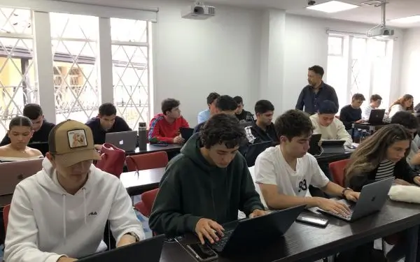 El CESA se ubica en el top 5 de las mejores instituciones de educación superior de Colombia en las pruebas Saber Pro 2025