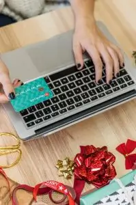 La promesa digital vs. el ritual de la Navidad