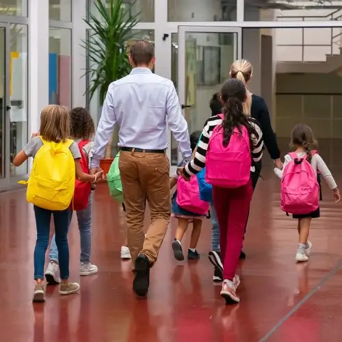 Consolidación o cierre: retos para los colegios privados en Colombia en tiempos de cambio demográfico