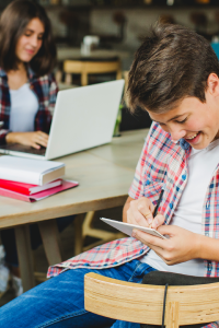 Educar en la era del scroll infinito